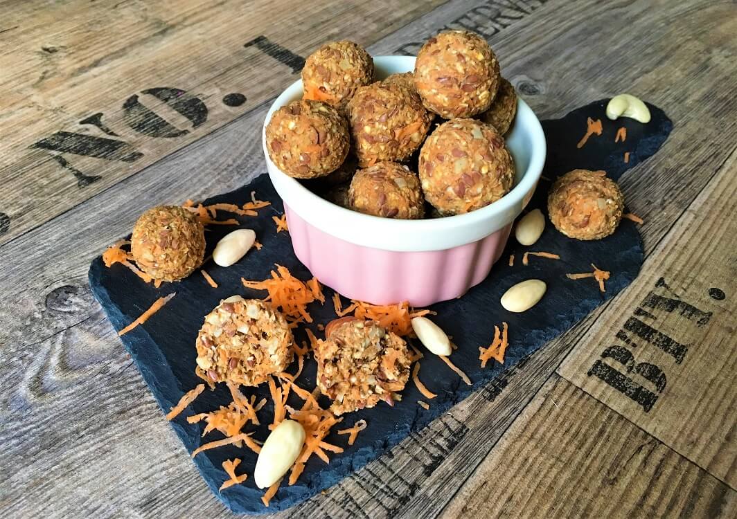 Carrot Cake Energy Bites