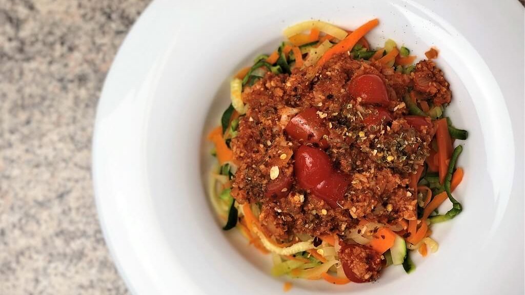 Blumenkohl Bolognese auf Zoodles