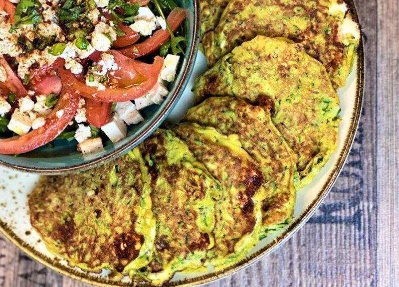 Zucchini Pancakes mit Feta